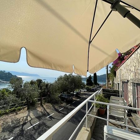 Апартаменти Monolocale Baia Dei Delfini Портовенере Екстер'єр фото